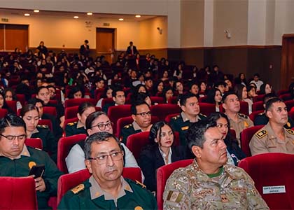 USMP-FN: Primer Seminario de derecho constitucional